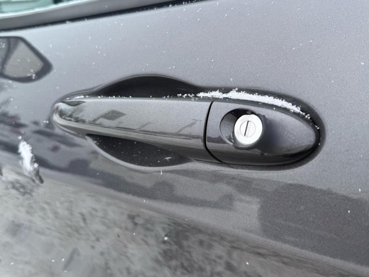 2018 Jeep Cherokee Trailhawk  -  Leather Seats - $78.88 /Wk Photo