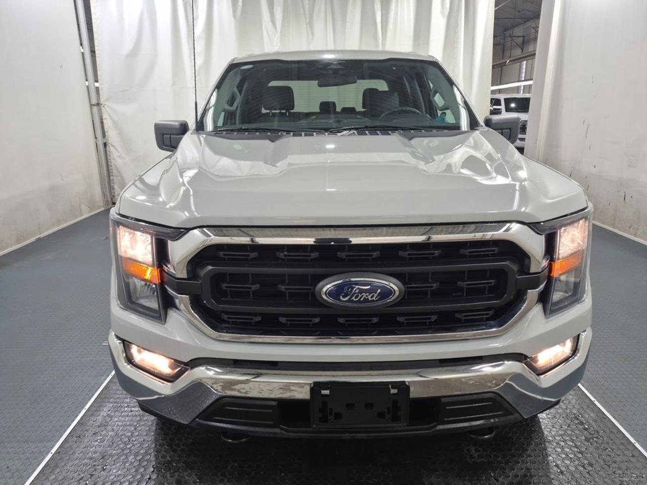 2023 Ford F-150 XLT Photo1
