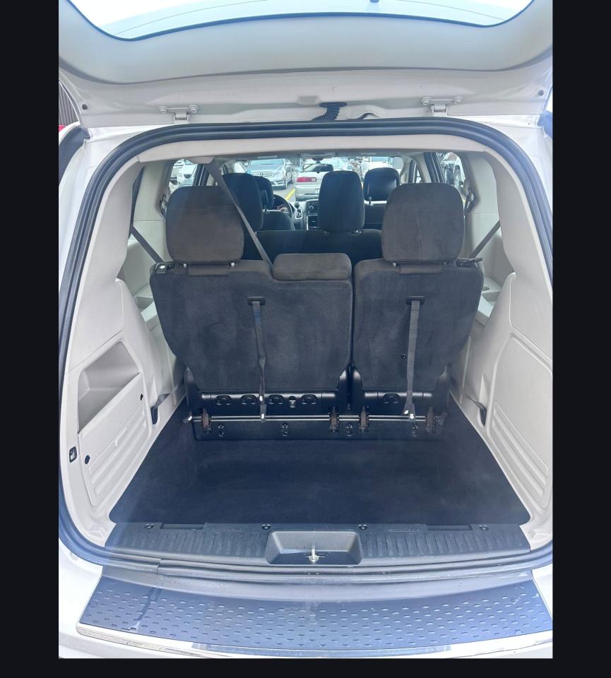 2015 Dodge Grand Caravan One owner NO accidents Photo