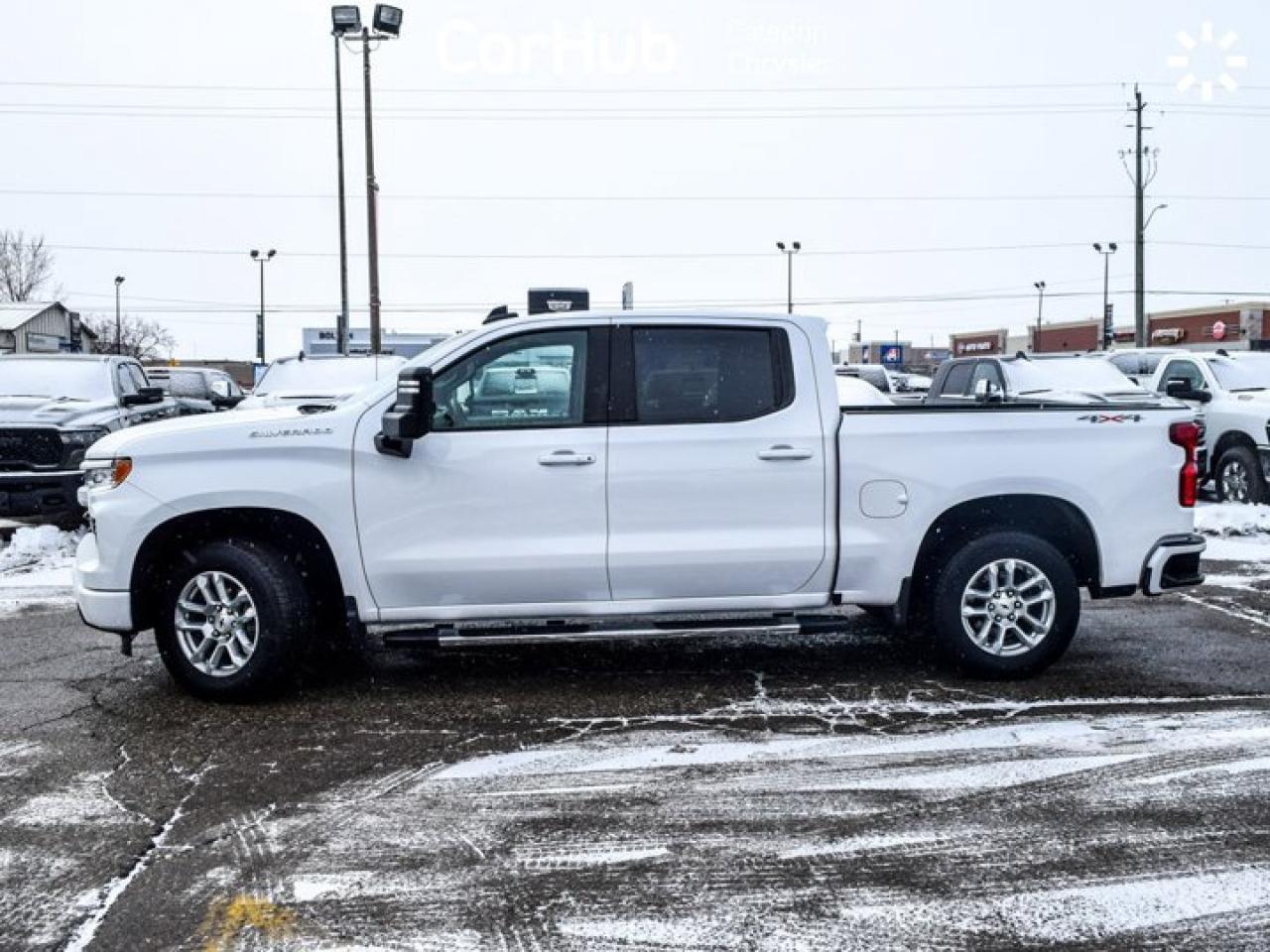 2023 Chevrolet Silverado 1500 RST 4WD Crew Cab 147" 5.3L Sunroof 13.4"Display Photo