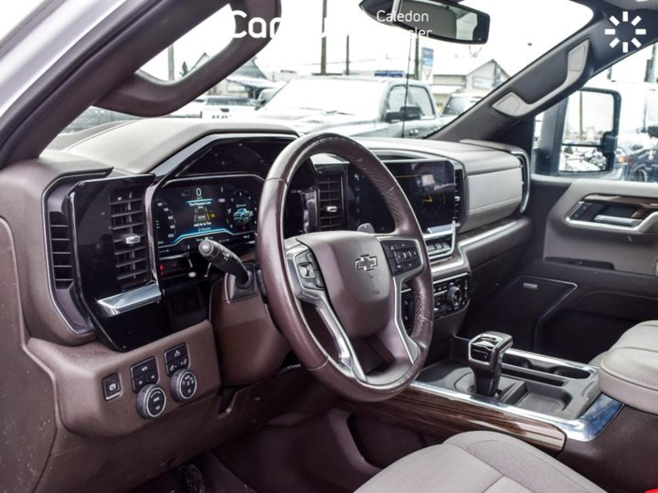 2023 Chevrolet Silverado 1500 RST 4WD Crew Cab 147" 5.3L Sunroof 13.4"Display Photo