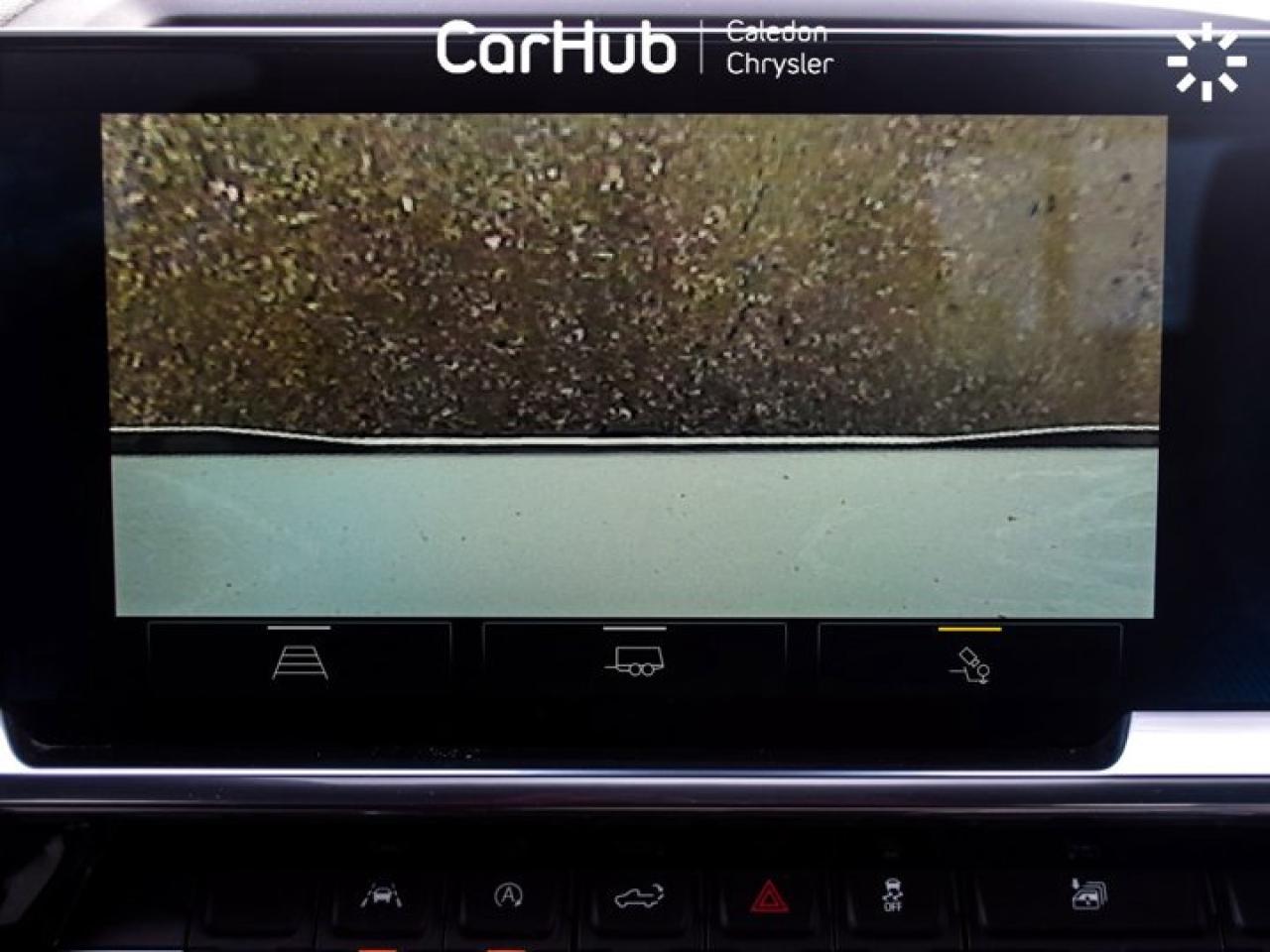 2023 Chevrolet Silverado 1500 RST 4WD Crew Cab 147" 5.3L Sunroof 13.4"Display Photo