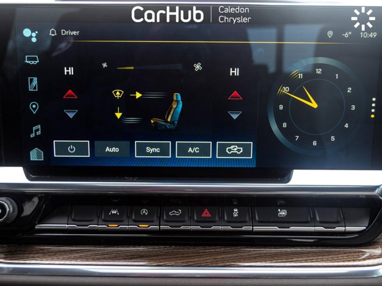 2023 Chevrolet Silverado 1500 RST 4WD Crew Cab 147" 5.3L Sunroof  5 passengers with captain chair Photo4