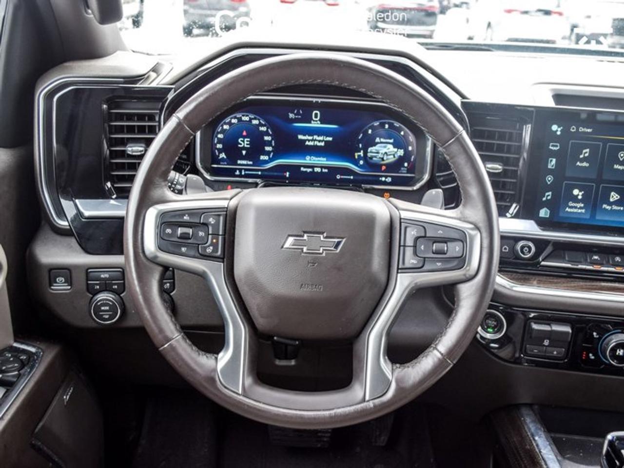 2023 Chevrolet Silverado 1500 RST 4WD Crew Cab 147" 5.3L Sunroof  5 passengers with captain chair Photo