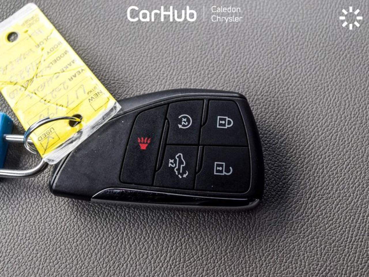 2023 Chevrolet Silverado 1500 RST 4WD Crew Cab 147" 5.3L Sunroof  5 passengers with captain chair Photo