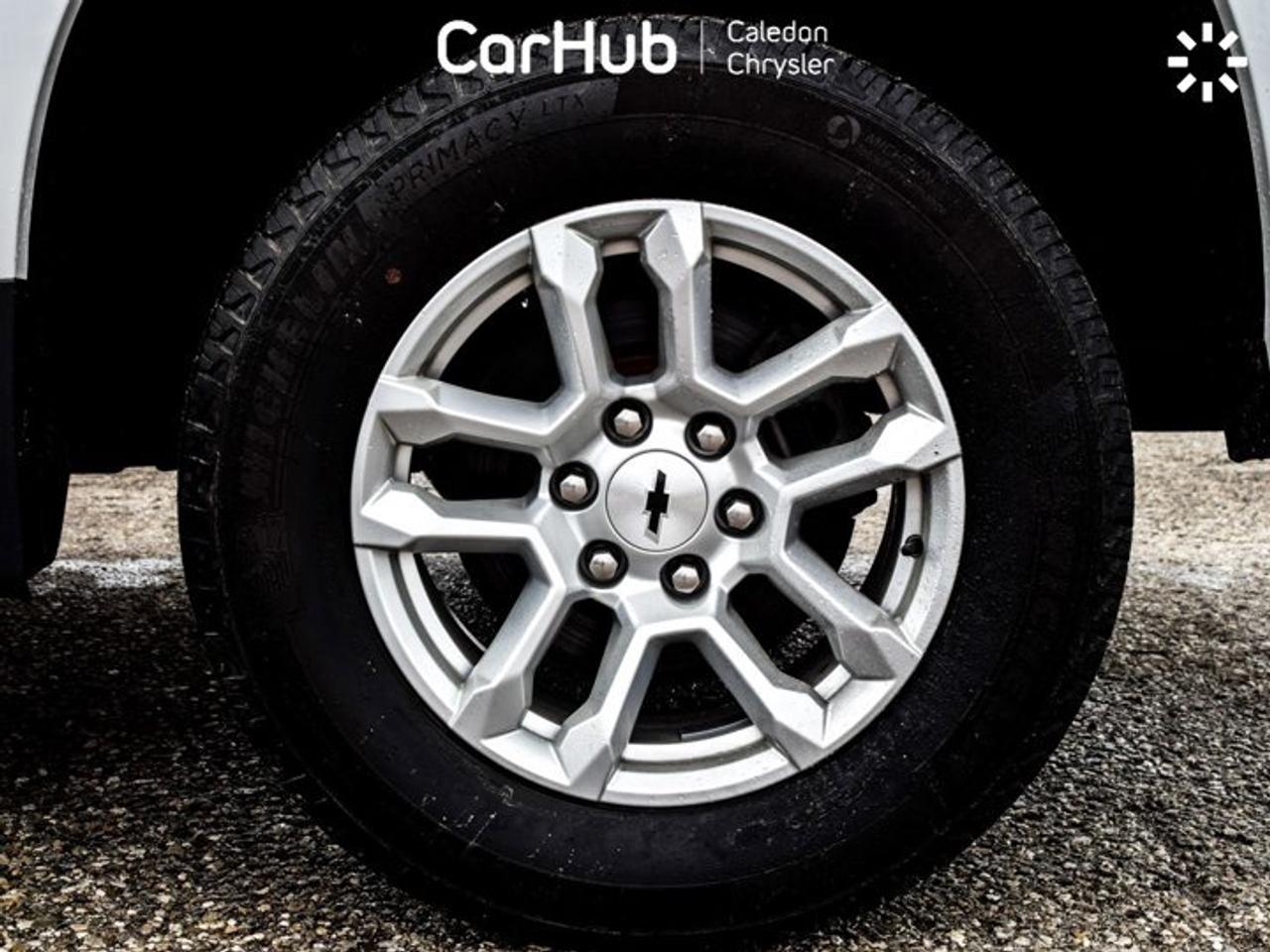 2023 Chevrolet Silverado 1500 RST 4WD Crew Cab 147" 5.3L Sunroof  5 passengers with captain chair Photo
