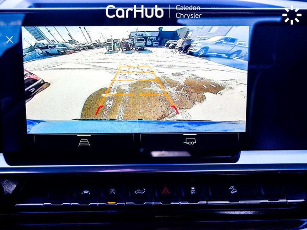 2023 Chevrolet Silverado 1500 RST 4WD Crew Cab 157" 6.2L  5 passengers with captain chair Rims Photo