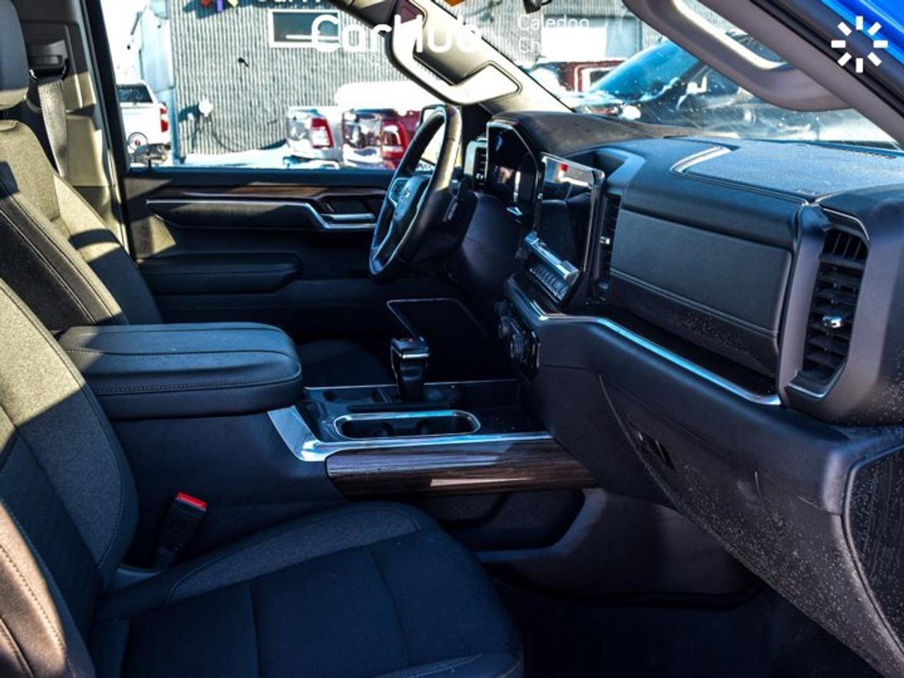 2023 Chevrolet Silverado 1500 RST 4WD Crew Cab 157" 6.2L  5 passengers with captain chair Rims Photo