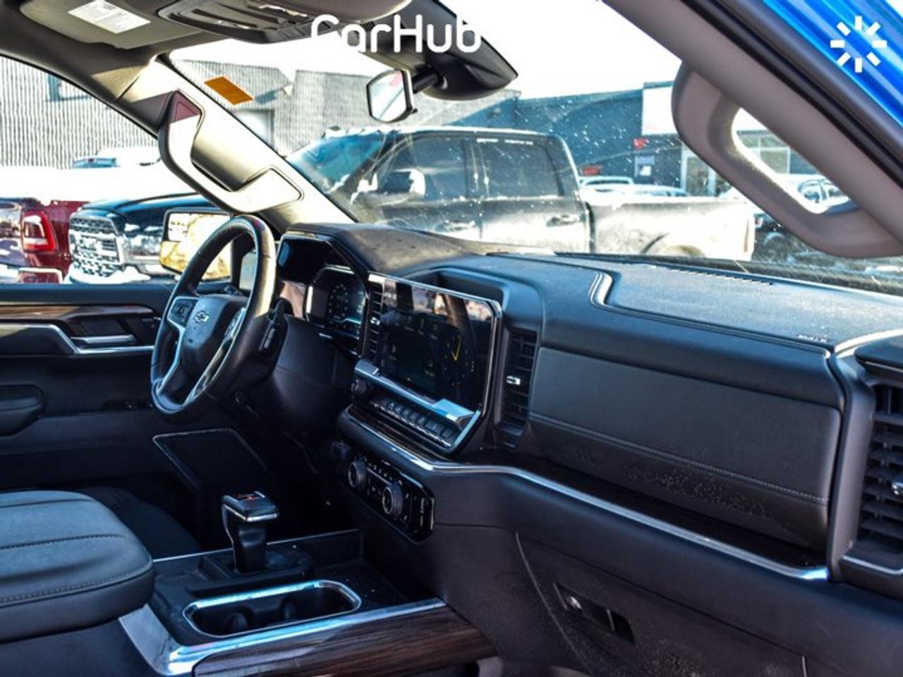 2023 Chevrolet Silverado 1500 RST 4WD Crew Cab 157" 6.2L  5 passengers with captain chair Rims Photo