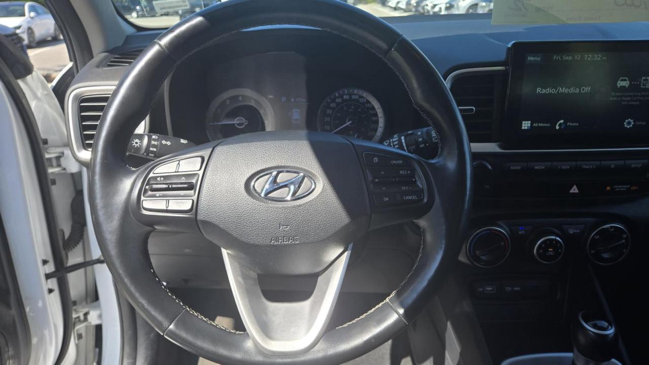 2022 Hyundai Venue PREFERRED Photo