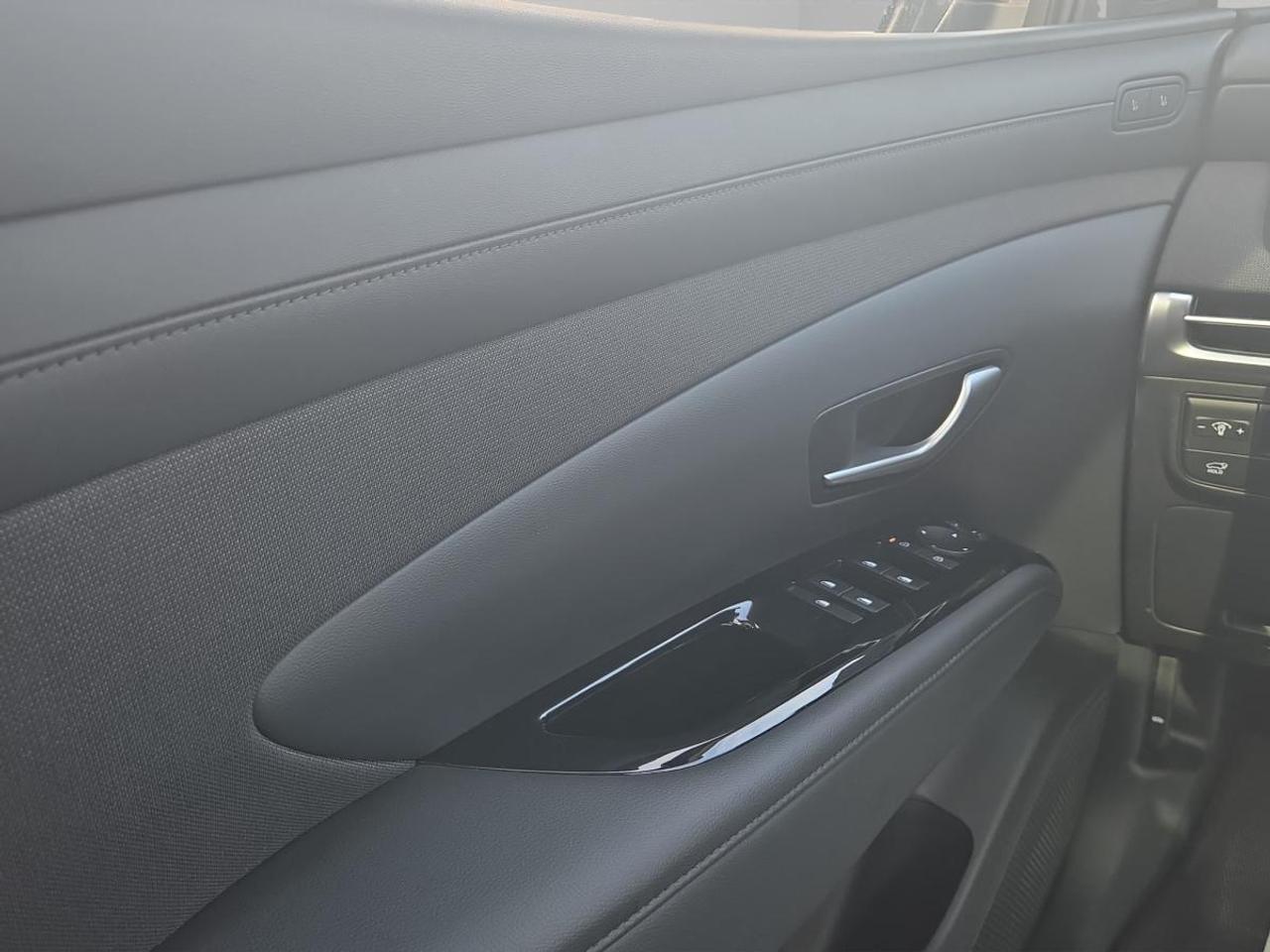 2026 Hyundai Tucson Hybrid Ultimate Photo