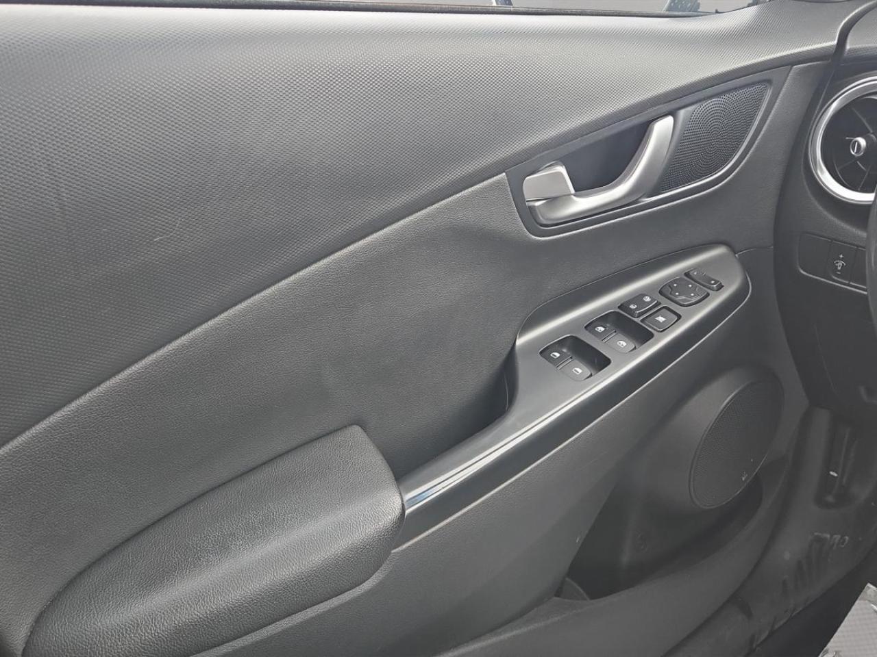 2022 Hyundai KONA Preferred Photo