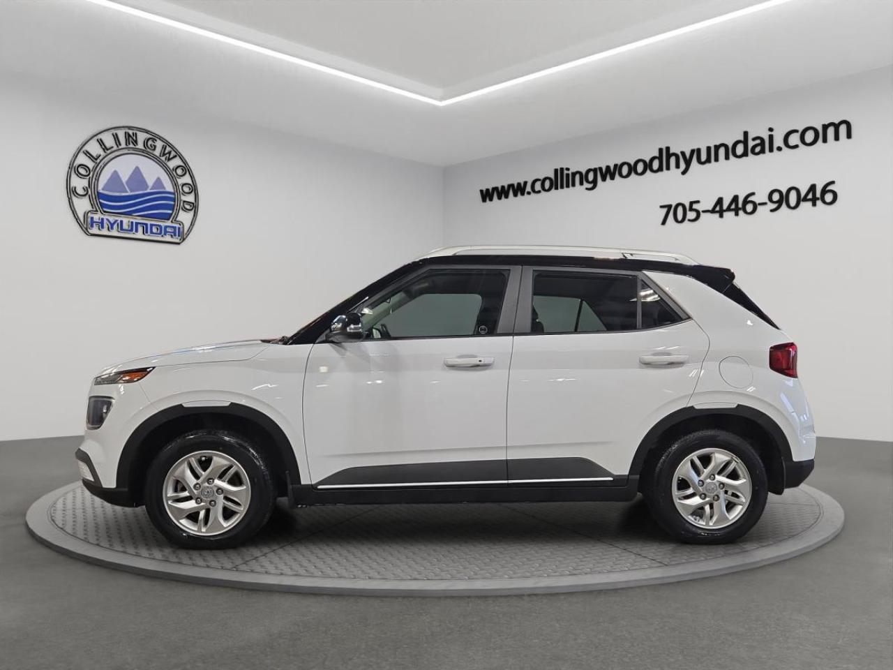 2021 Hyundai Venue PREFERRED Photo3