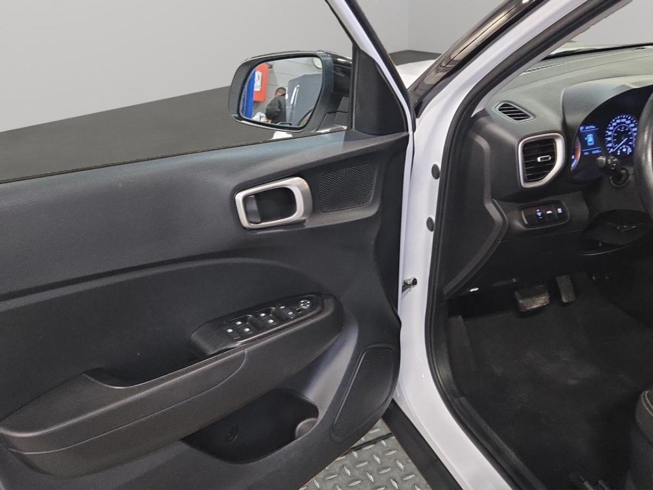 2021 Hyundai Venue PREFERRED Photo