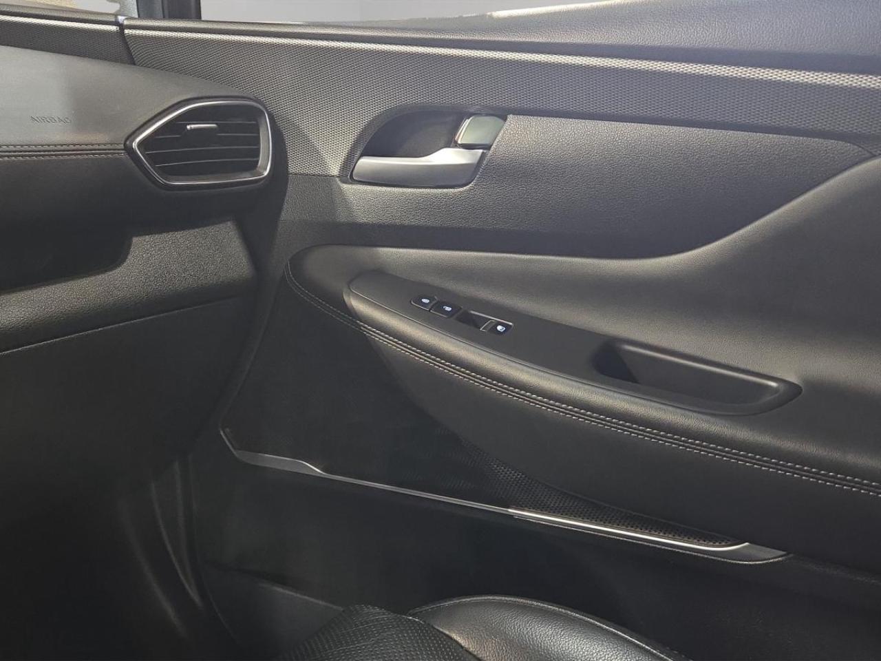 2020 Hyundai Santa Fe Luxury Photo