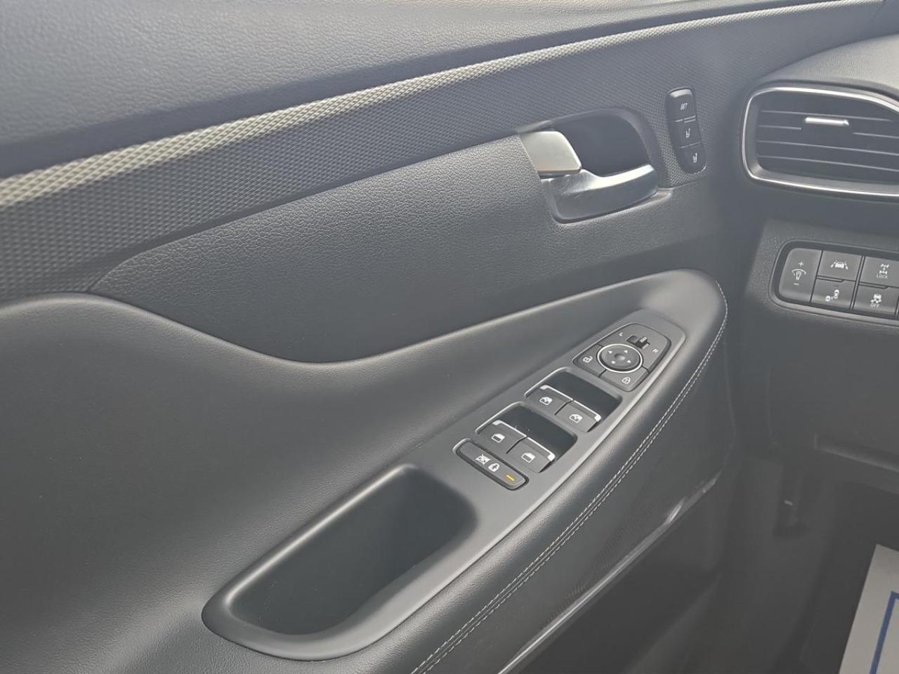 2020 Hyundai Santa Fe Ultimate Photo