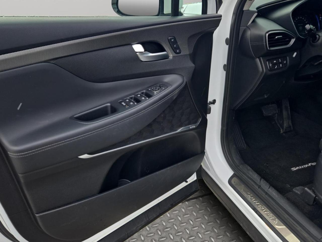 2020 Hyundai Santa Fe Ultimate Photo