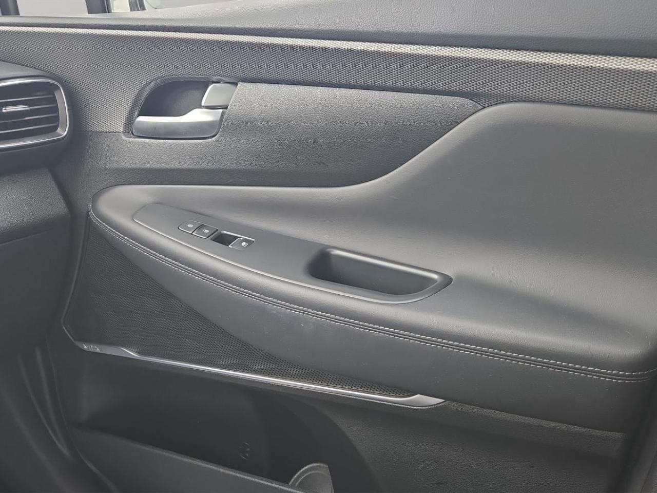 2020 Hyundai Santa Fe Ultimate Photo