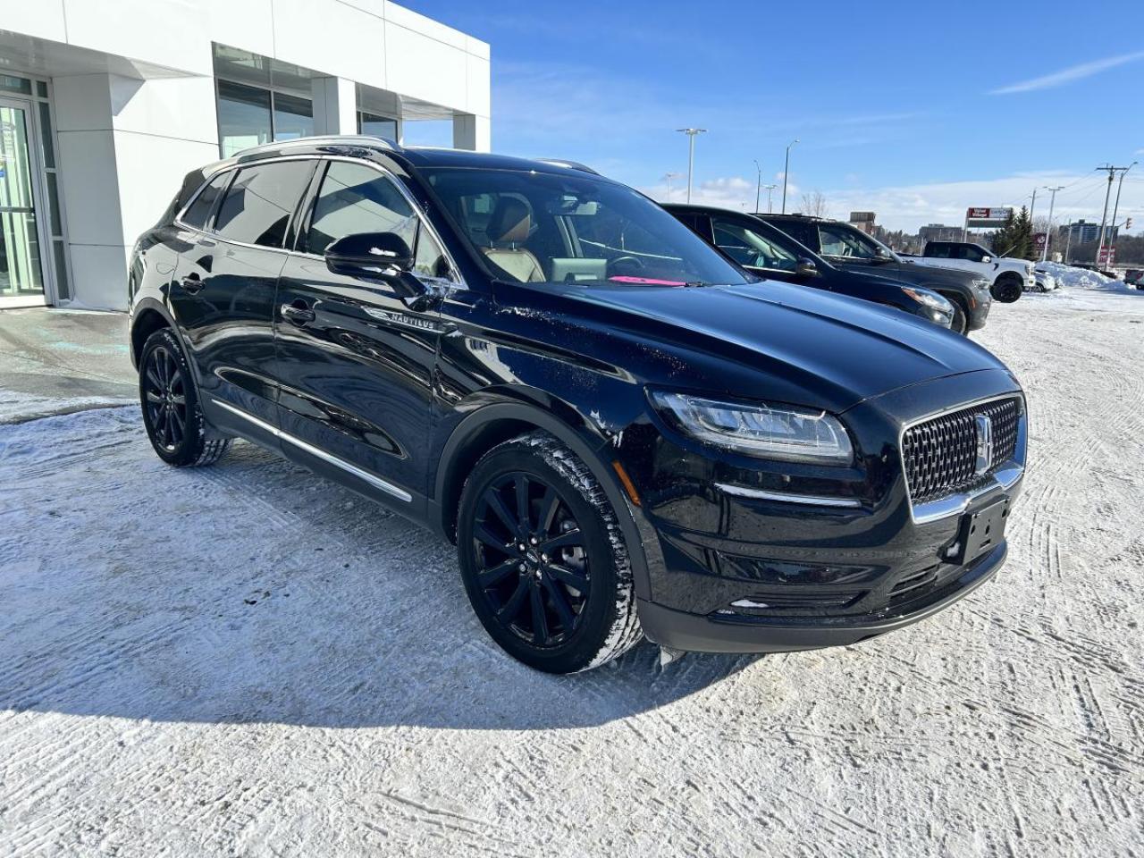 2023 Lincoln Nautilus RESERVE Photo2