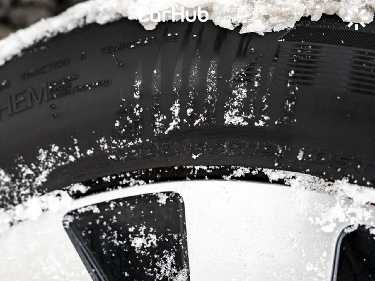 2024 Volkswagen ID.4 Pro S RWD Navi ACC Heated & Vented Seats Lane Assist Photo