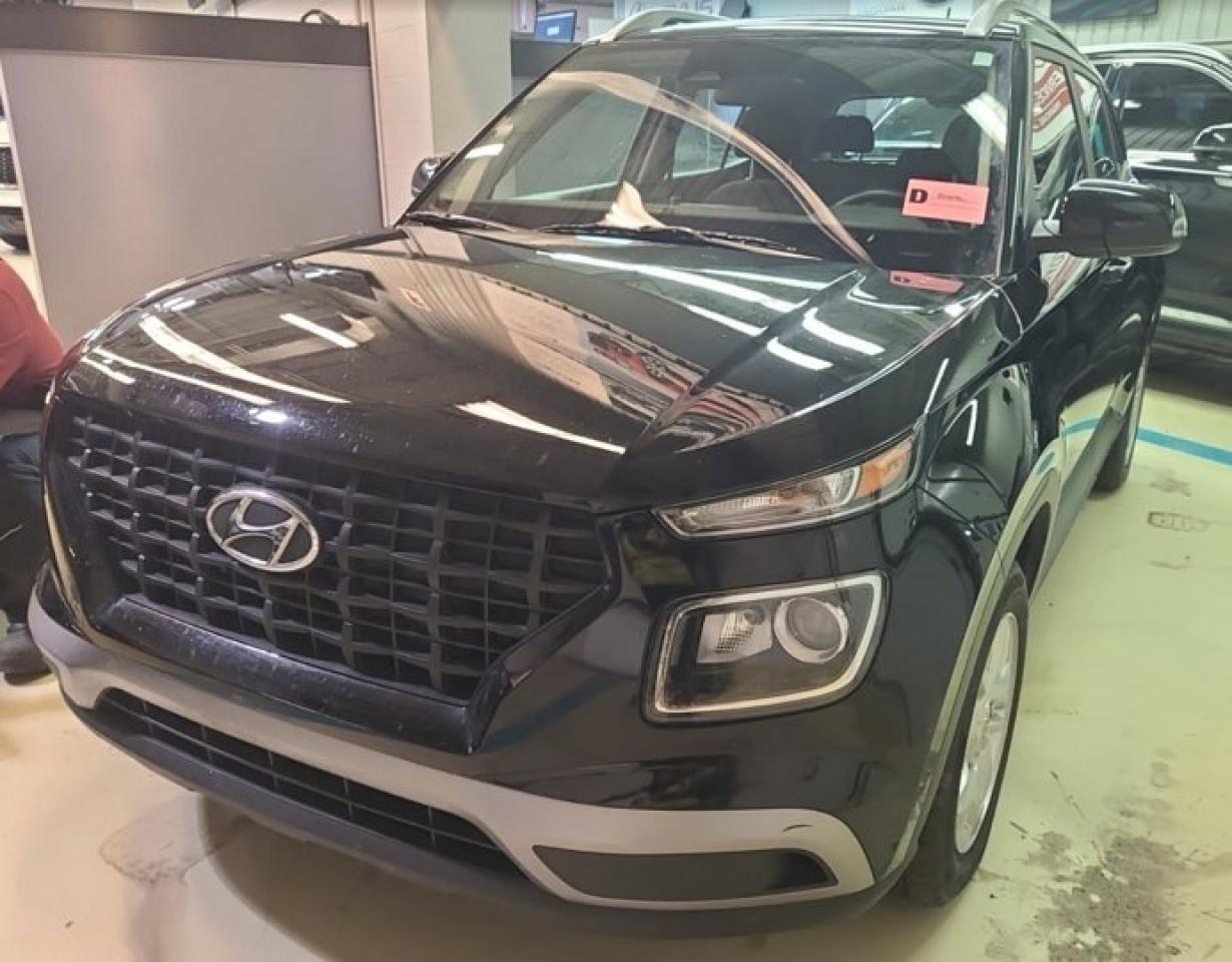 2024 Hyundai Venue Preferred | Heated Seats + Steering | Remote Start | Wireless CarPlay | Rear Cam | and More ! Photo0