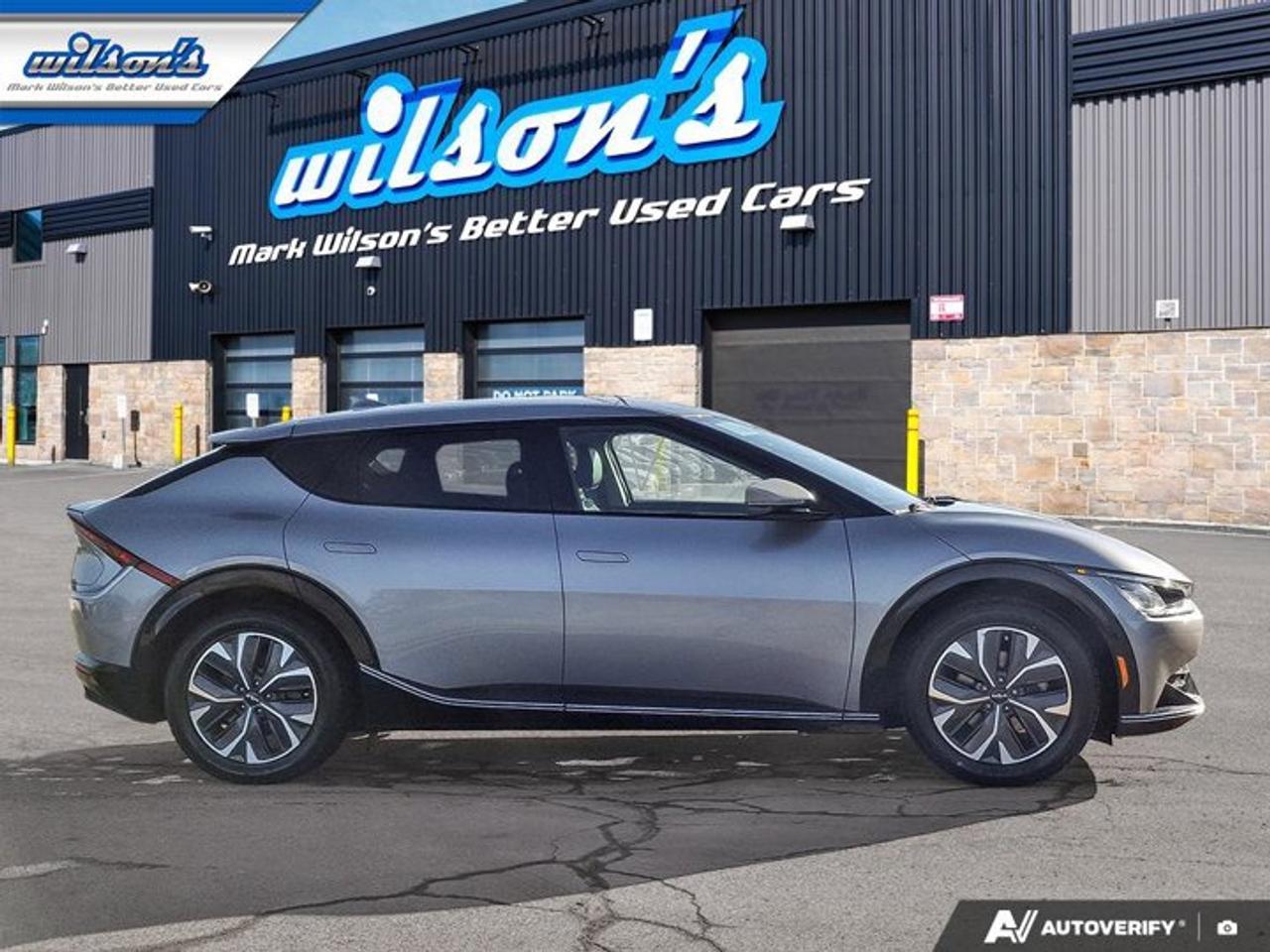 2022 Kia EV6 Long Range | Heated Wheel + Seats | Smart Cruise | Nav | Power Seat | CarPlay + Android | and More ! Photo