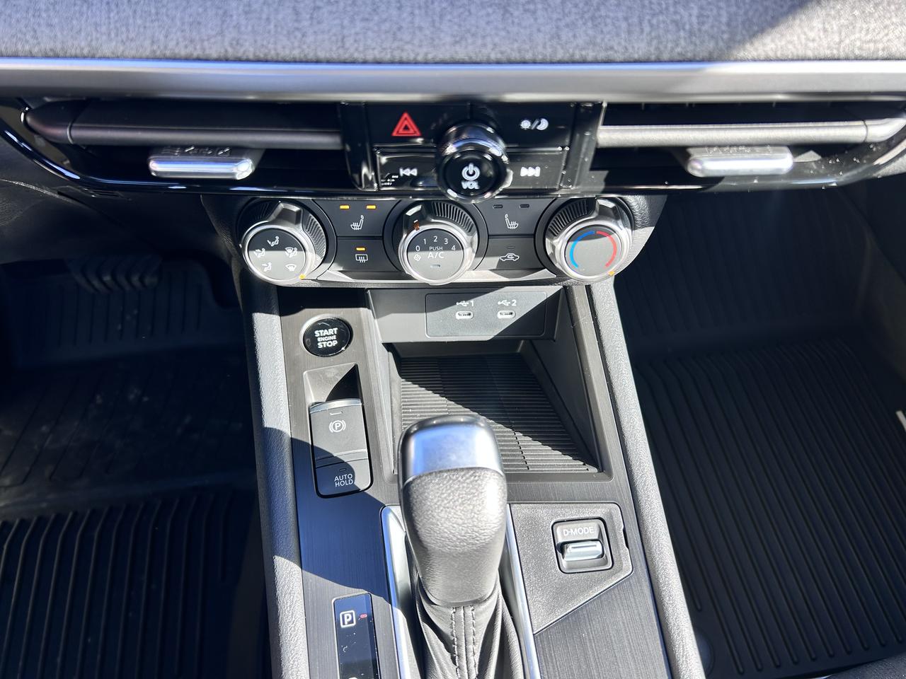 2026 Nissan Kicks S Photo