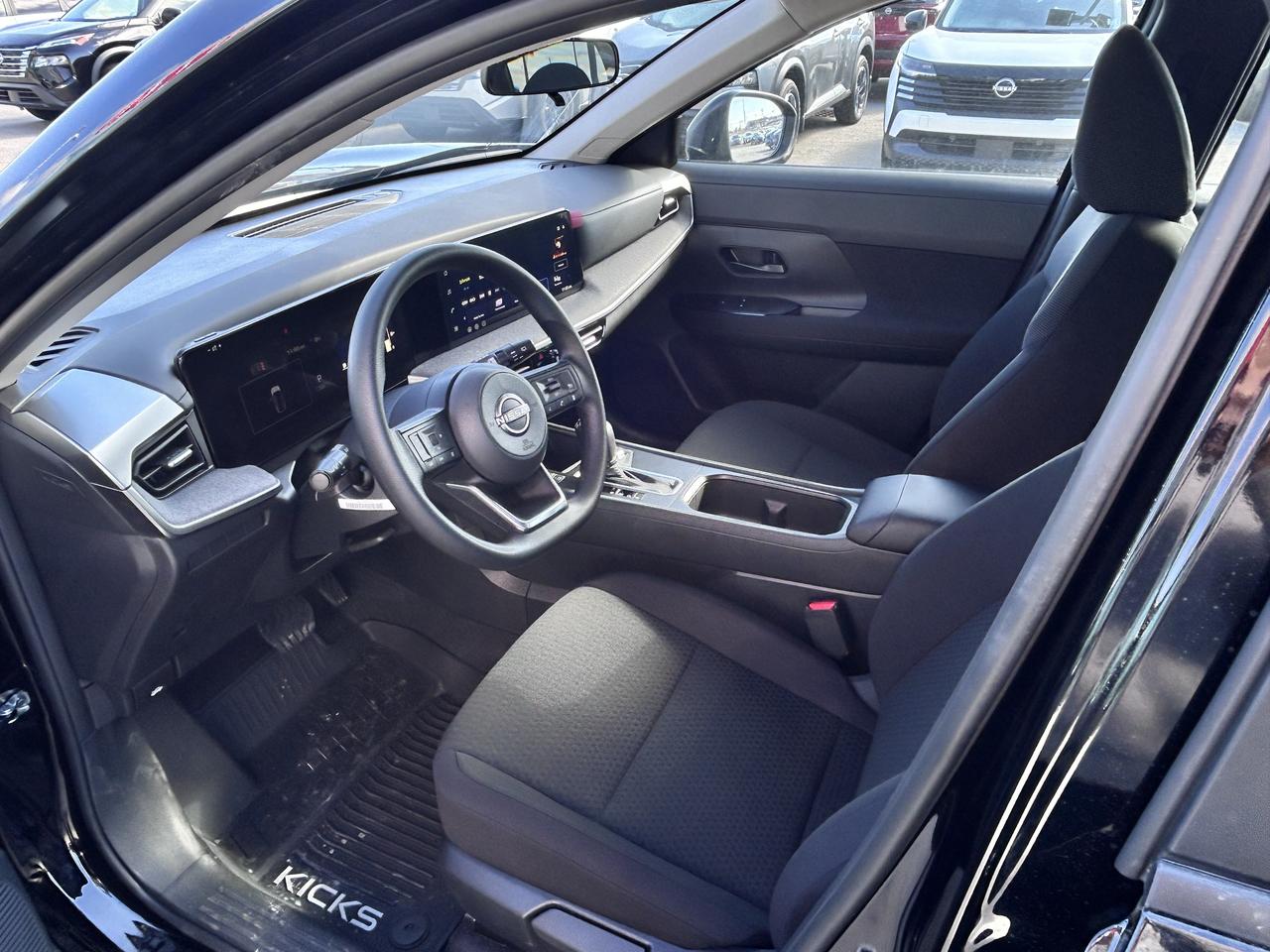 2026 Nissan Kicks S Photo3