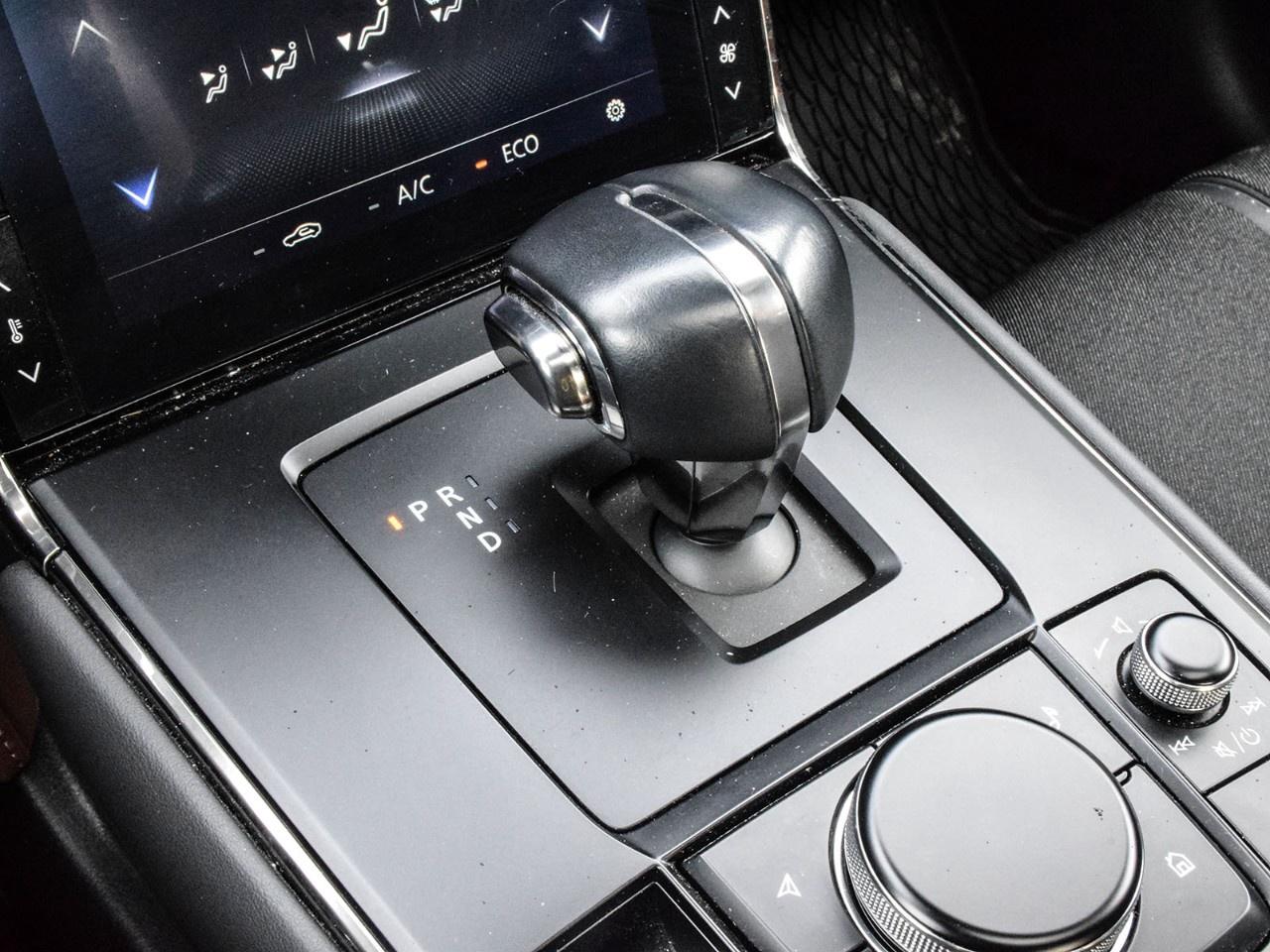 2022 Mazda MX-3 0 EV GT FWD Photo