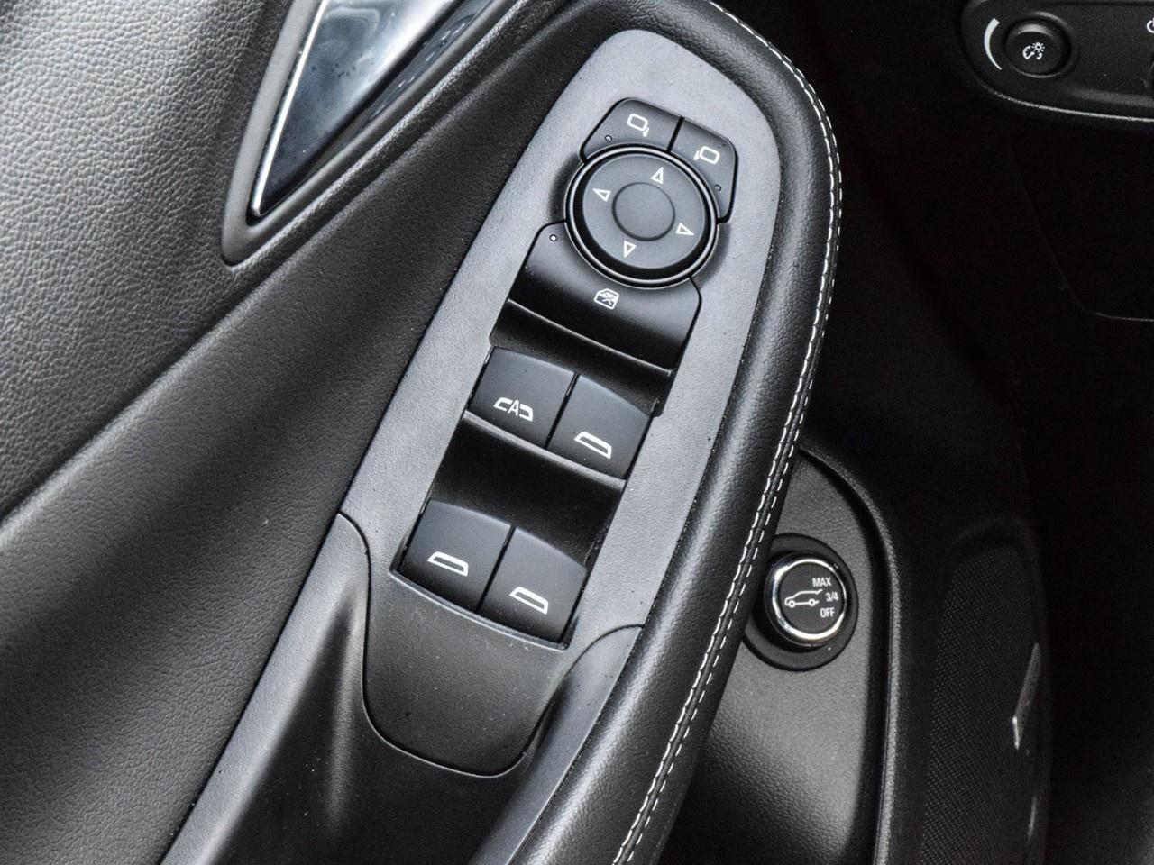 2024 Buick Encore GX Avenir AWD Photo