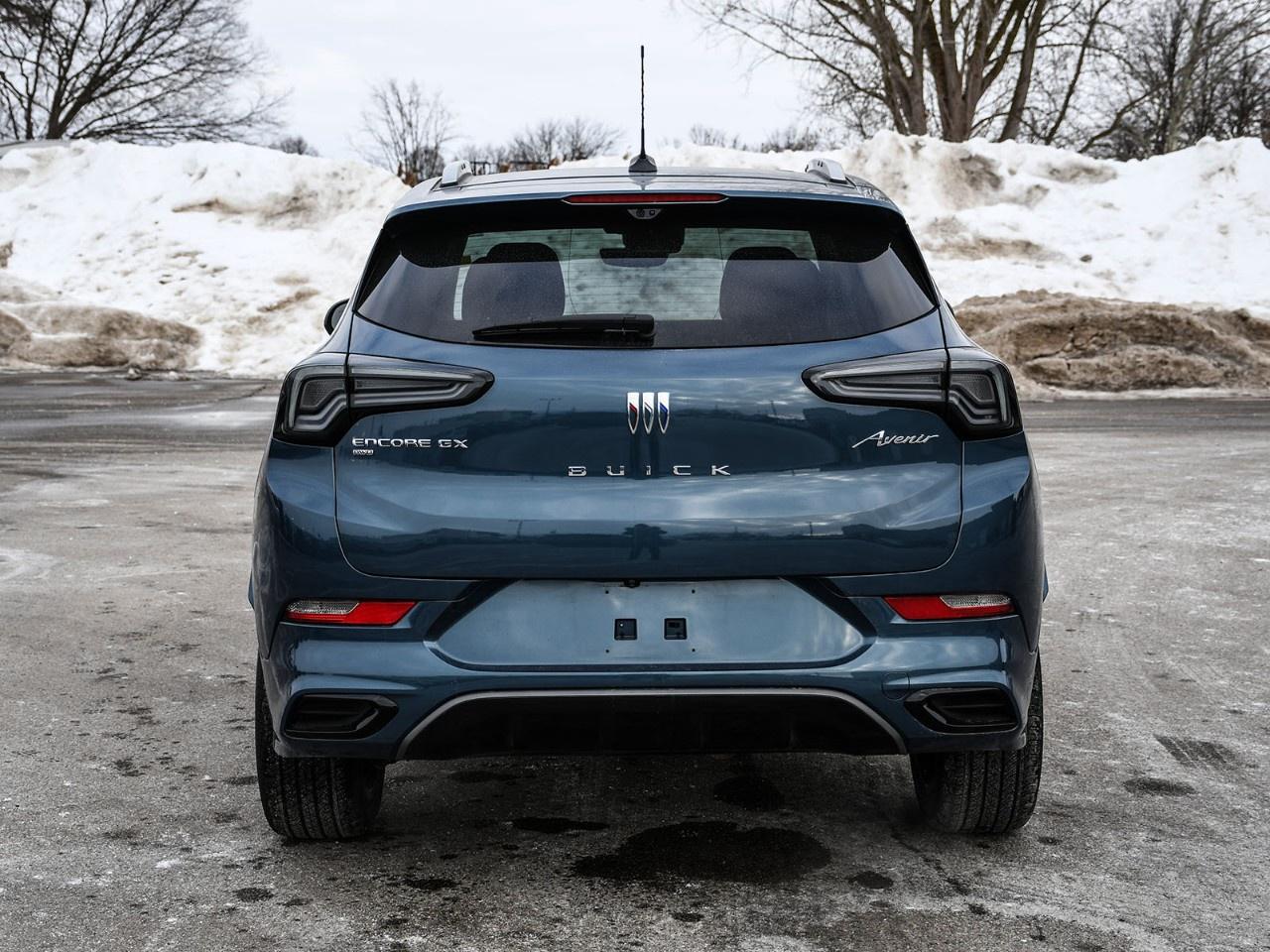 2024 Buick Encore GX Avenir AWD Photo2