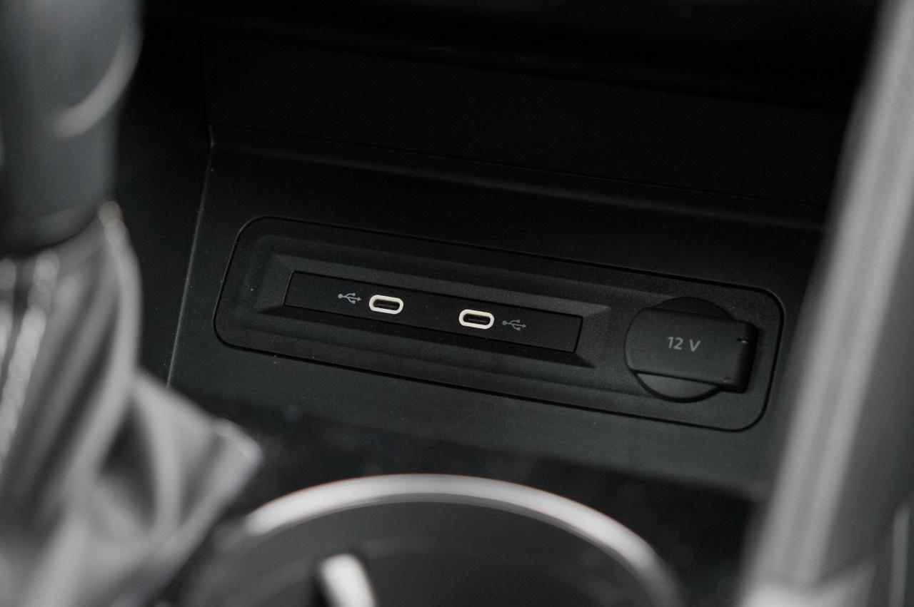 2023 Volkswagen Atlas Cross Sport Execline 3.6 FSI 4MOTION Photo