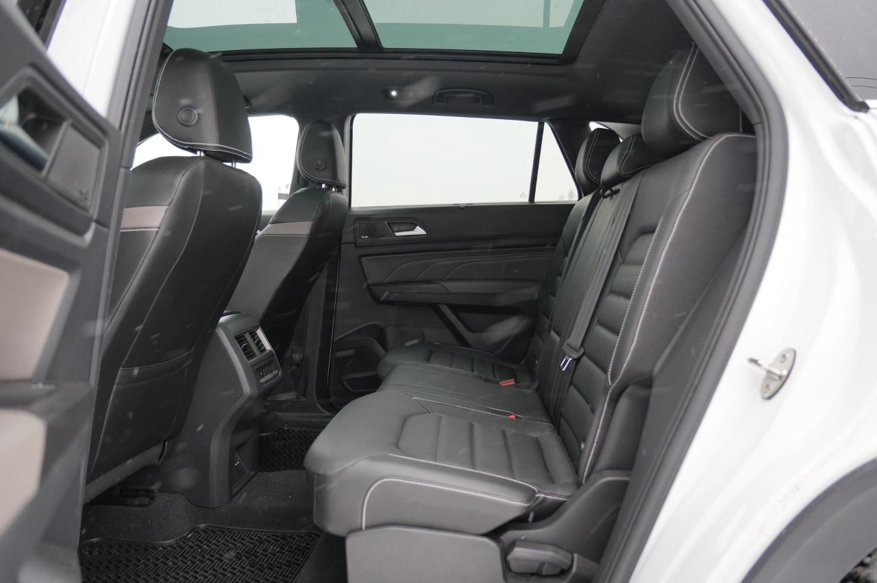 2023 Volkswagen Atlas Cross Sport Execline 3.6 FSI 4MOTION Photo