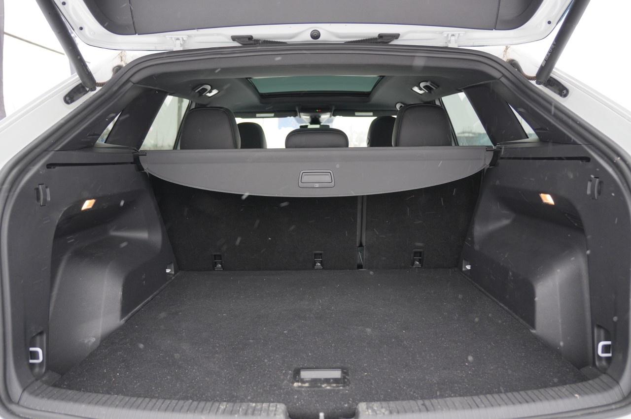 2023 Volkswagen Atlas Cross Sport Execline 3.6 FSI 4MOTION Photo