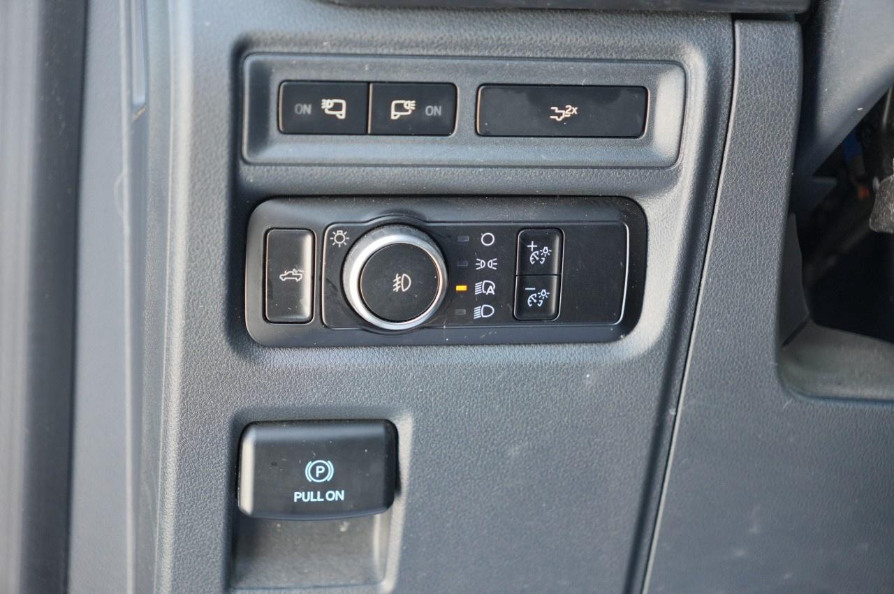 2024 Ford F-150 XLT 4WD SuperCrew 5.5' Box Photo