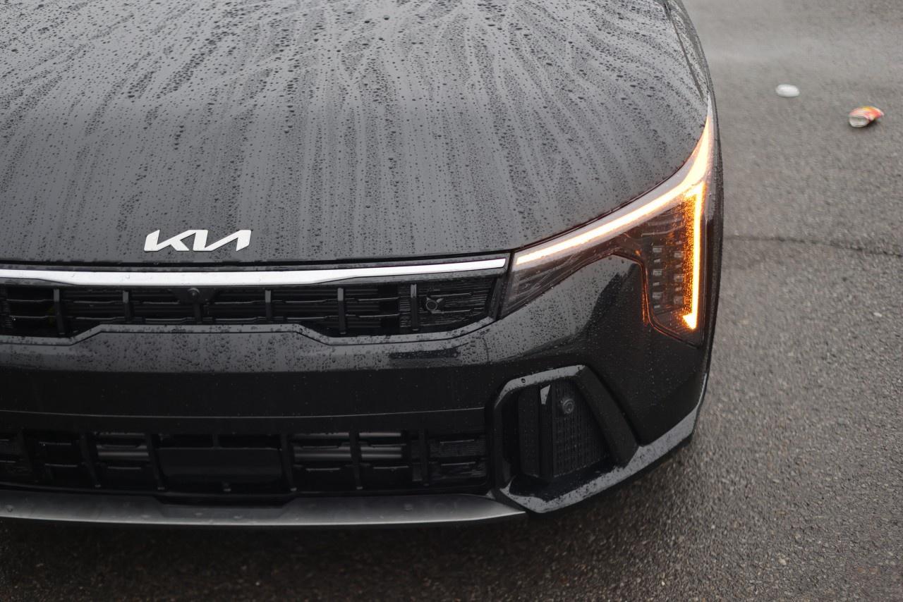 2026 Kia K4 GT-Line Turbo Limited FWD w/Red Interior Photo