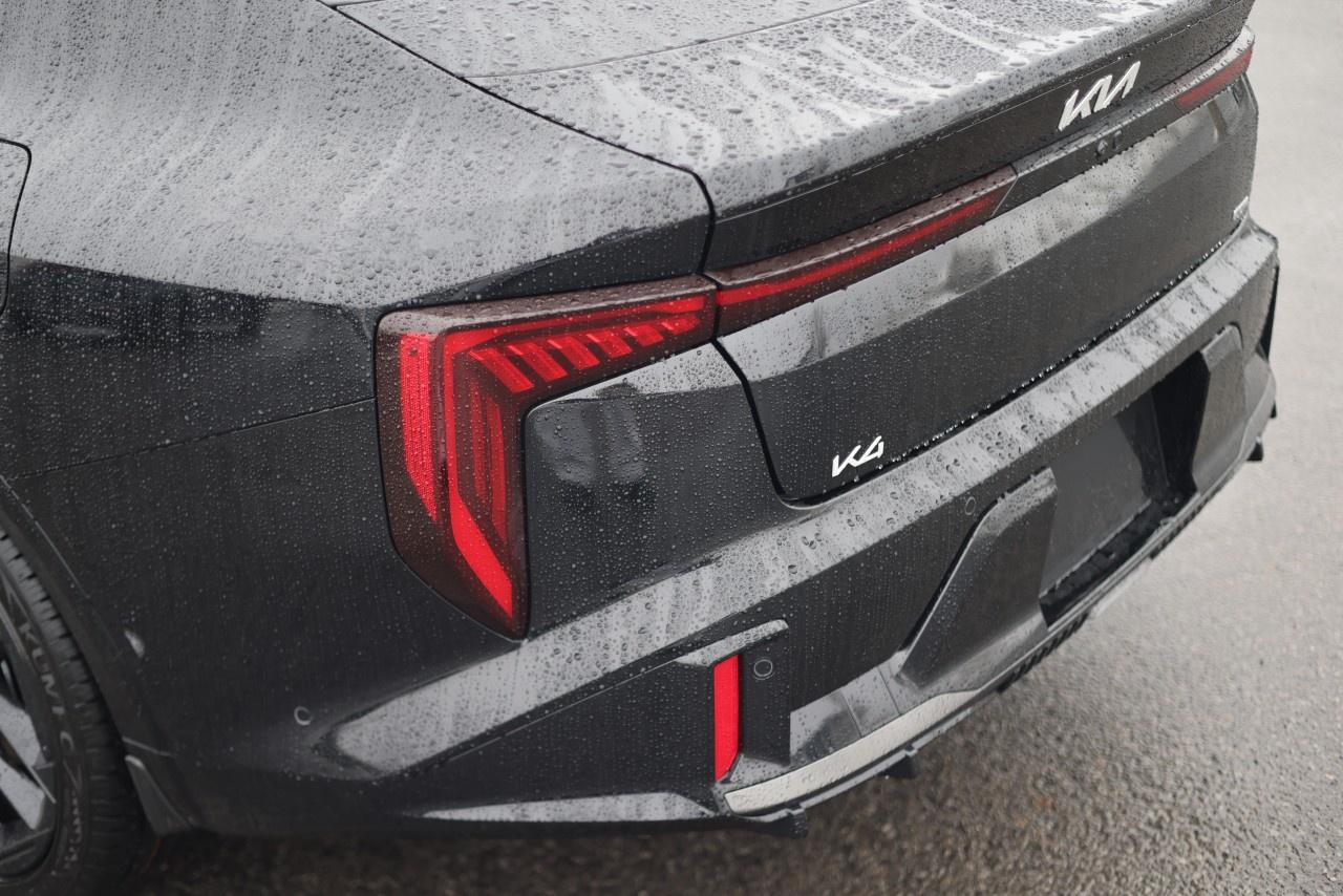 2026 Kia K4 GT-Line Turbo Limited FWD w/Red Interior Photo