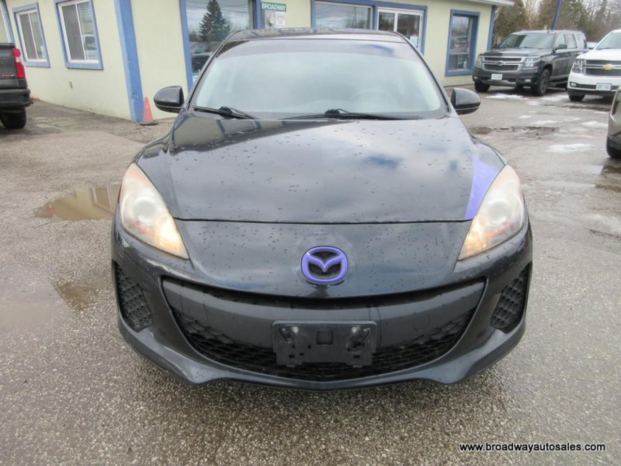 2013 Mazda MAZDA3 WELL EQUIPPED SPORT-EDITION 5 PASSENGER 2.0L - DOHC.. CD/AUX/USB INPUT.. KEYLESS ENTRY.. Photo3