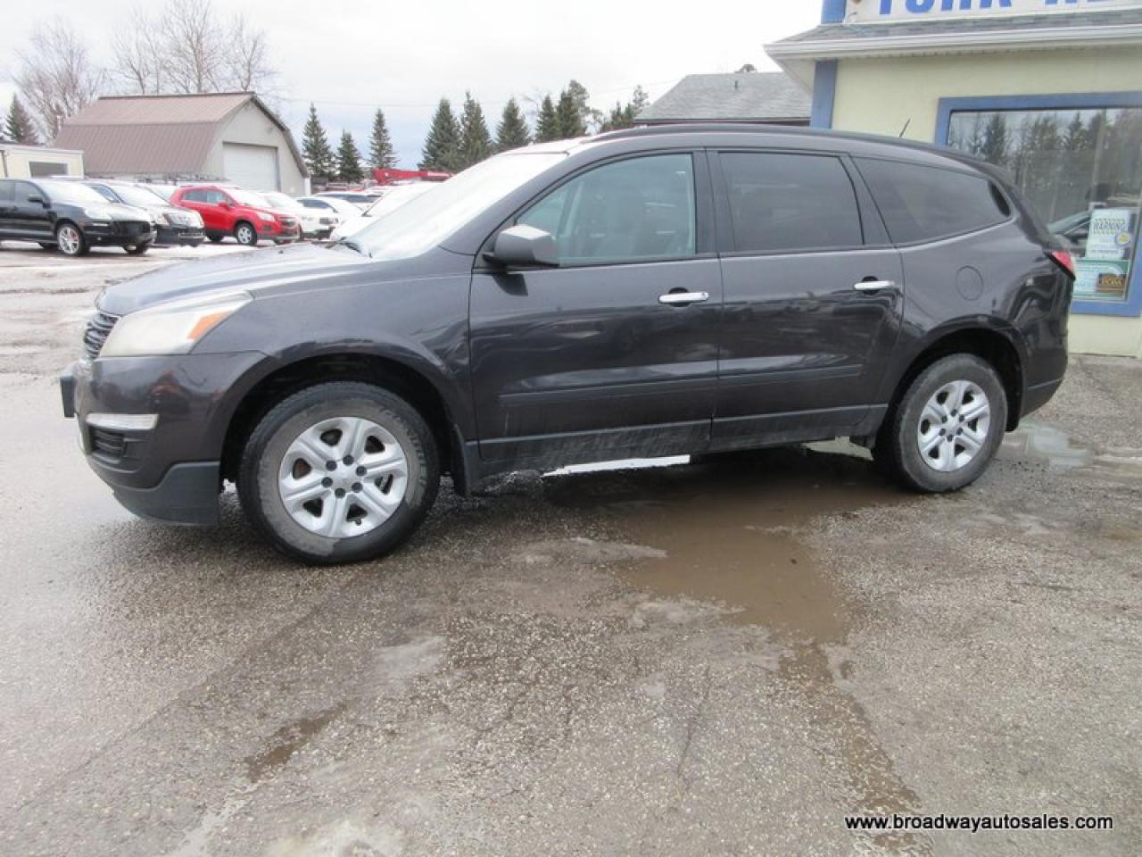 2017 Chevrolet Traverse ALL-WHEEL DRIVE LS-MODEL 8 PASSENGER 3.6L - V6.. BENCH & THIRD ROW.. CD/AUX/USB INPUT.. BACK-UP CAMERA.. KEYLESS ENTRY.. Photo2
