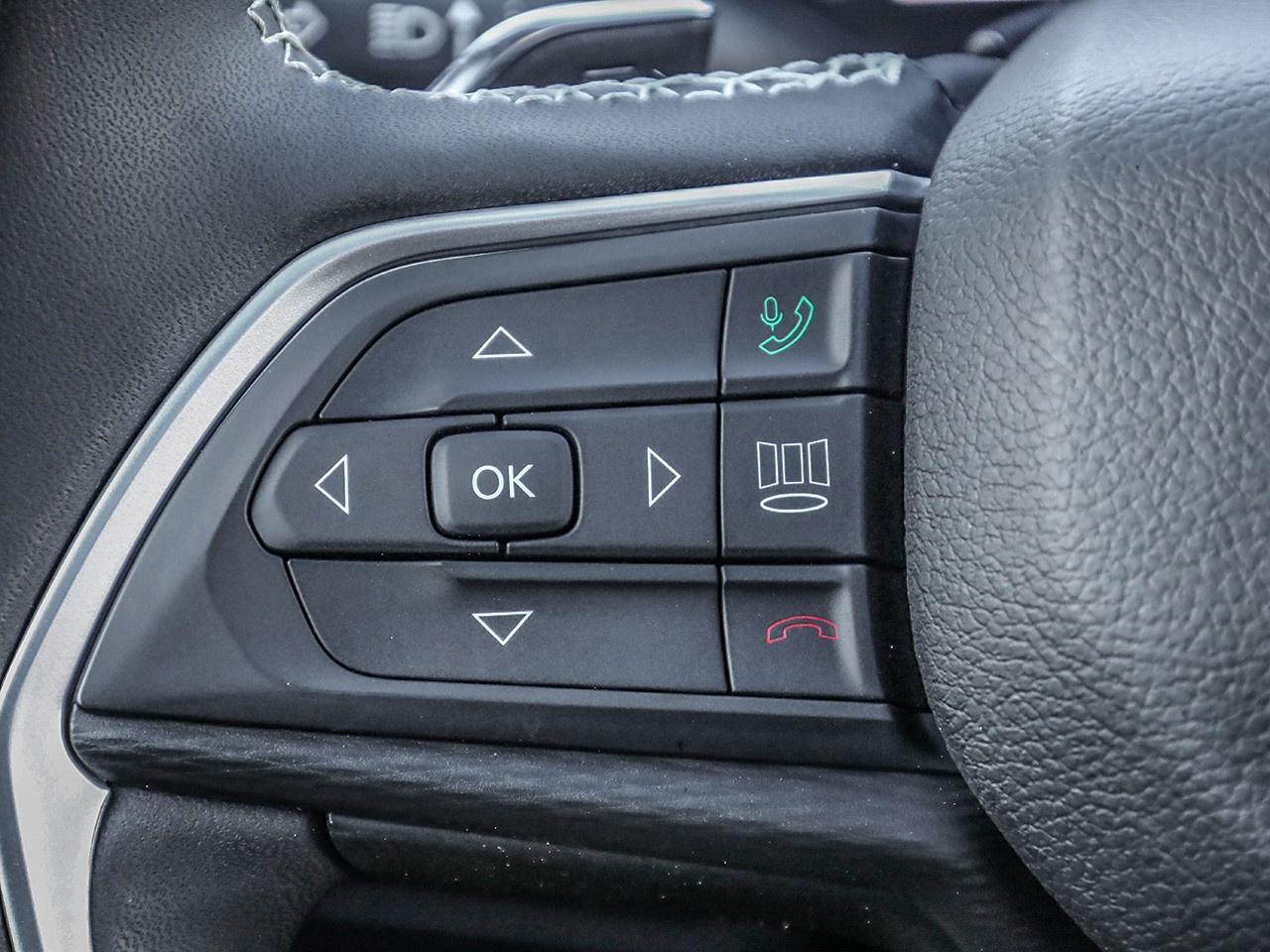 2024 Jeep Grand Cherokee L Laredo Photo