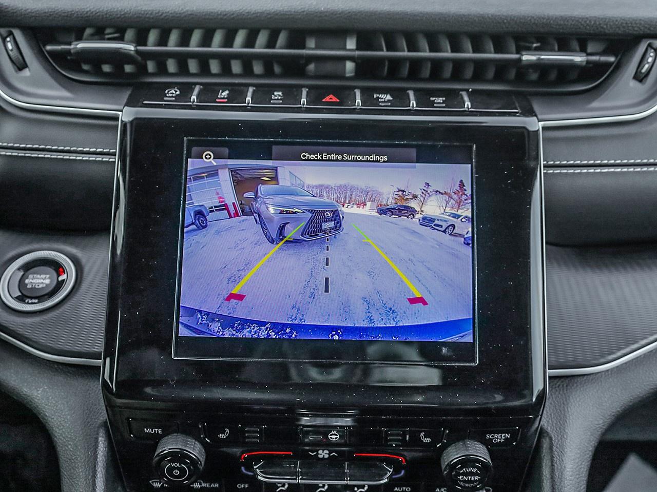 2024 Jeep Grand Cherokee L Laredo Photo