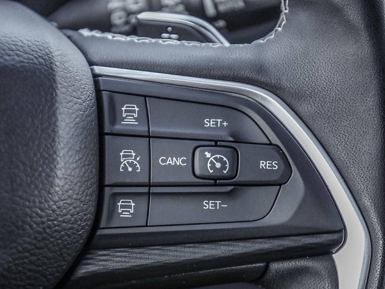 2024 Jeep Grand Cherokee L Laredo Photo