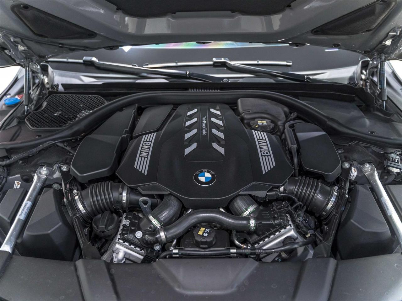 2021 BMW 750i 750i xDrive|M SPORT|INDIVIDUAL|MASSAGE|ADAPT CRUISE|HEADS-UP Photo