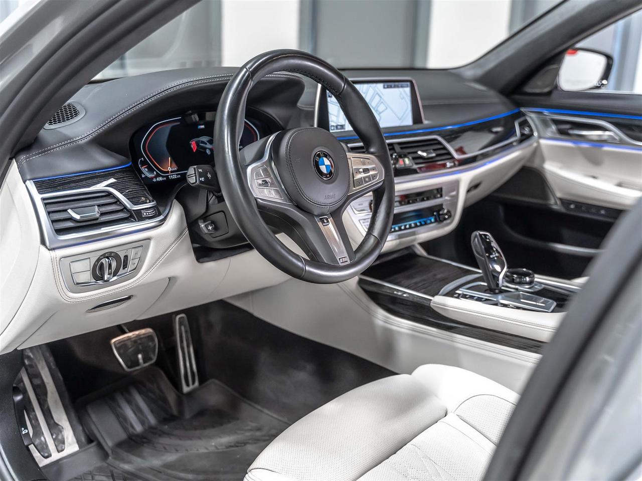 2021 BMW 750i 750i xDrive|M SPORT|INDIVIDUAL|MASSAGE|ADAPT CRUISE|HEADS-UP Photo