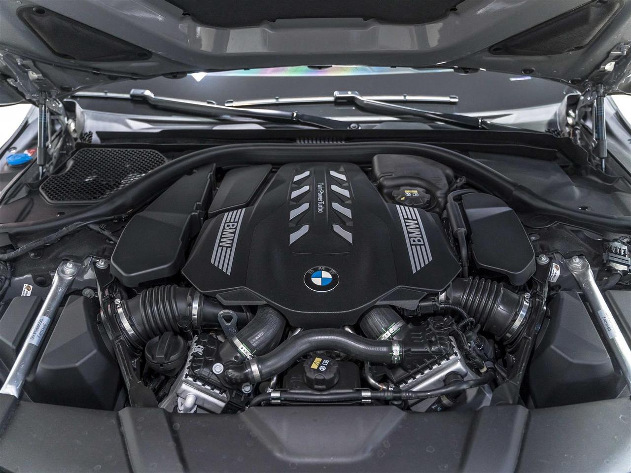2021 BMW 750i 750i xDrive|M SPORT|INDIVIDUAL|MASSAGE|ADAPT CRUISE|HEADS-UP Photo
