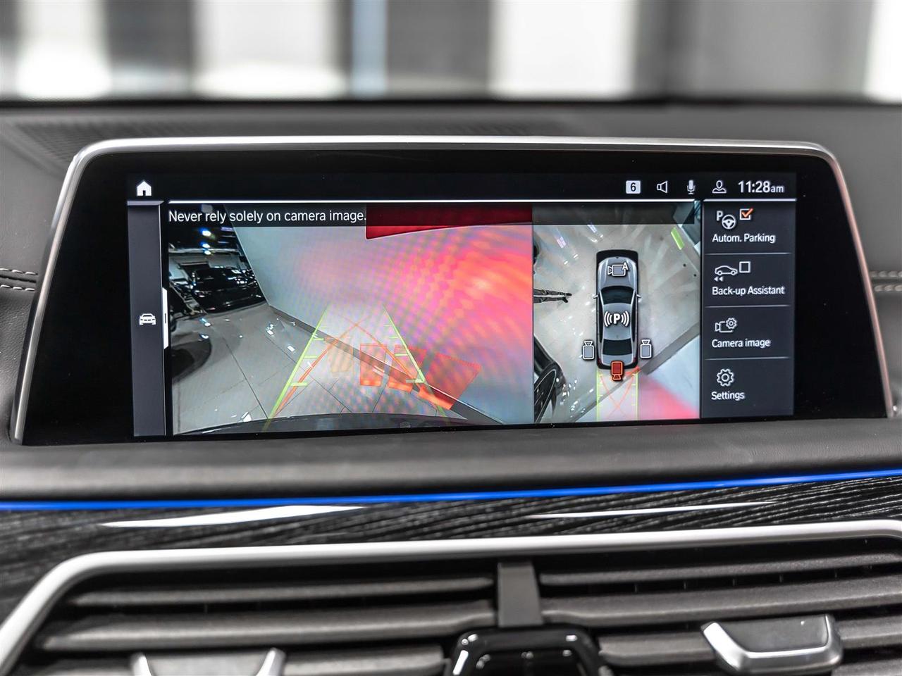 2021 BMW 750i 750i xDrive|M SPORT|INDIVIDUAL|MASSAGE|ADAPT CRUISE|HEADS-UP Photo