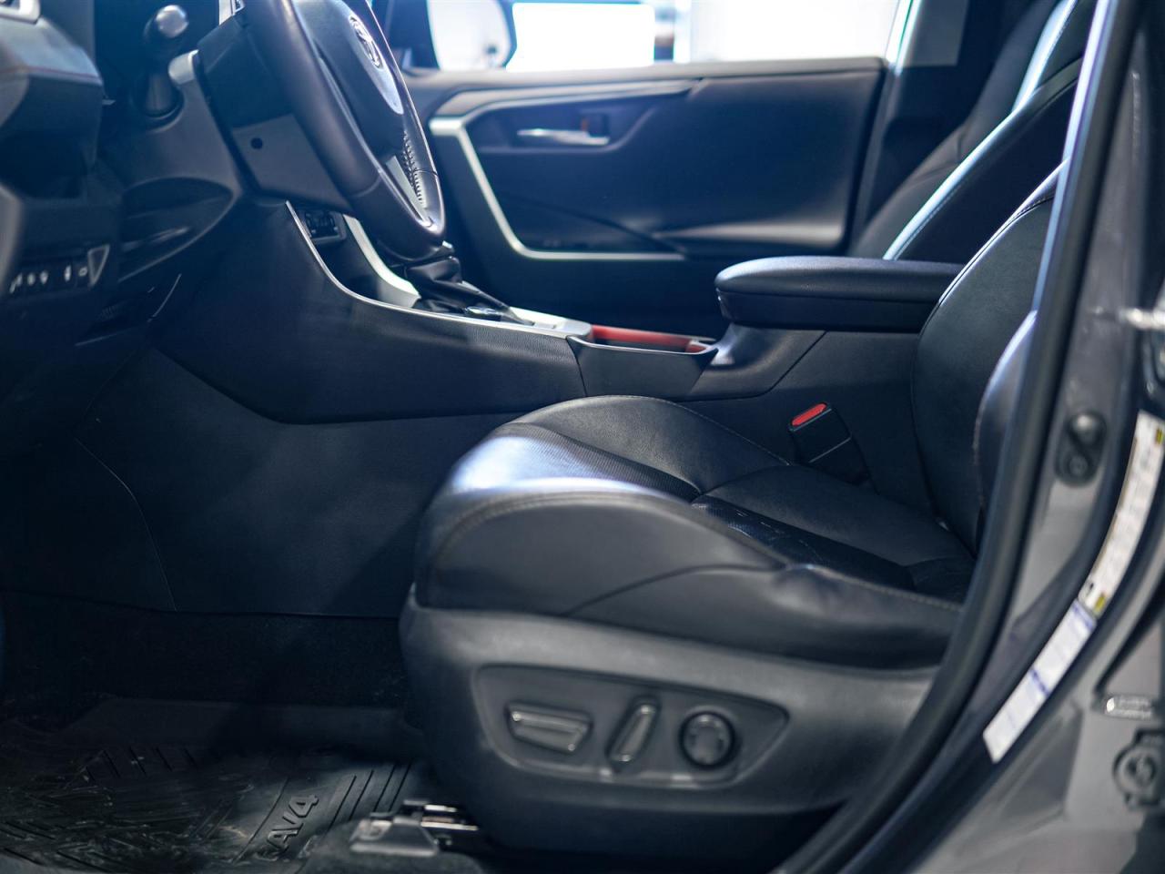 2021 Toyota RAV4 TRAIL AWD | NO ACCIDENTS | LEATHER | SUNROOF Photo