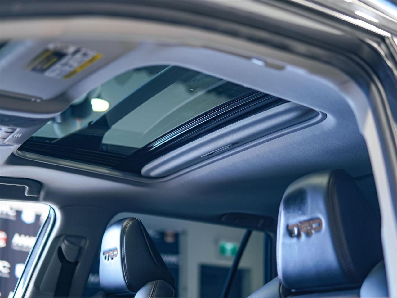 2021 Toyota RAV4 TRAIL AWD | NO ACCIDENTS | LEATHER | SUNROOF Photo