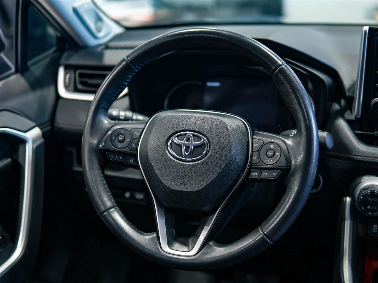 2021 Toyota RAV4 TRAIL AWD | NO ACCIDENTS | LEATHER | SUNROOF Photo