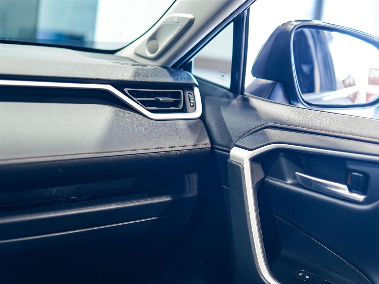 2021 Toyota RAV4 TRAIL AWD | NO ACCIDENTS | LEATHER | SUNROOF Photo